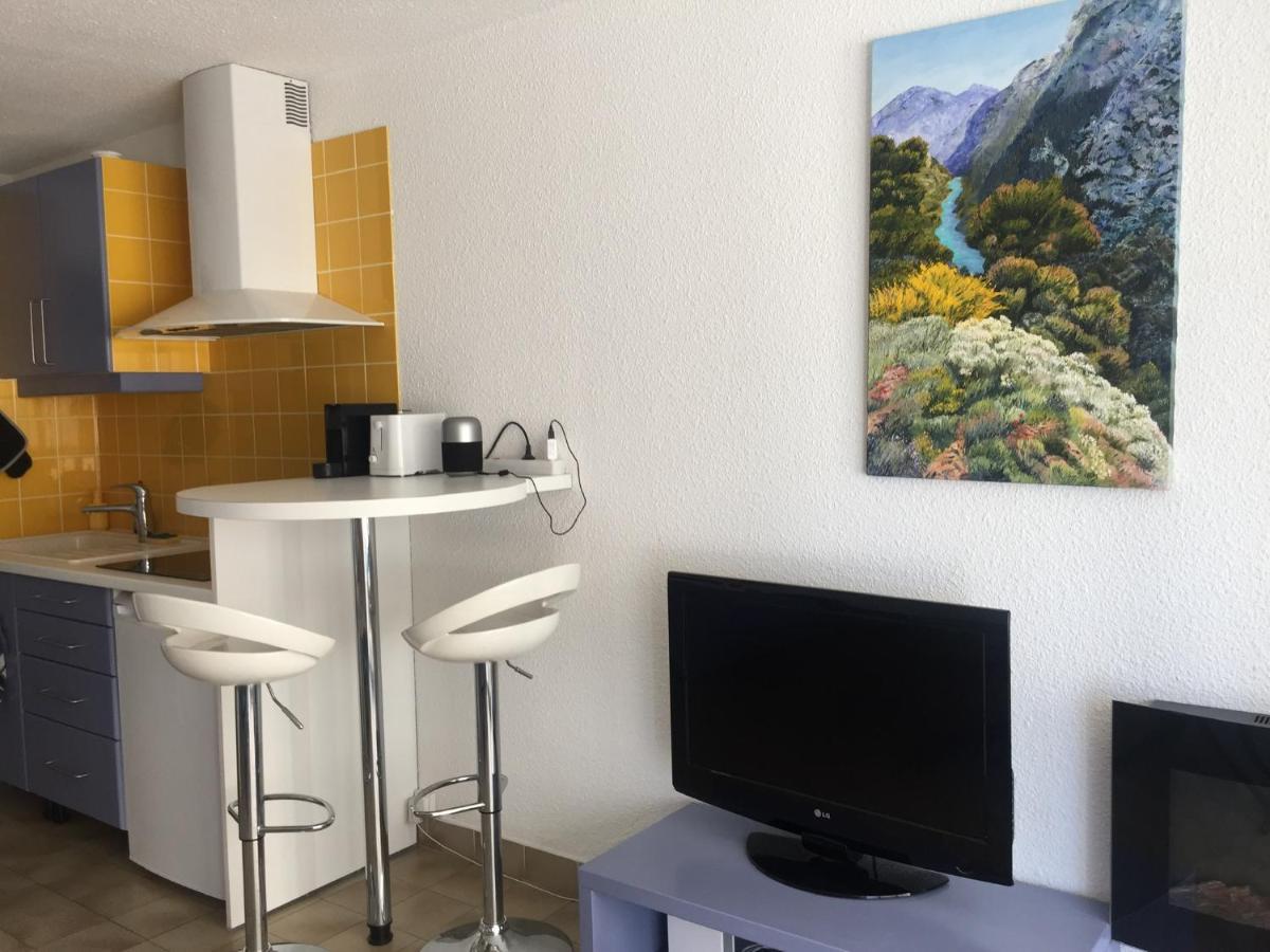 Studio 127, Vue Mer Et Piscine, Port Santa Lucia แซ็งต์-ราฟาเอล ภายนอก รูปภาพ