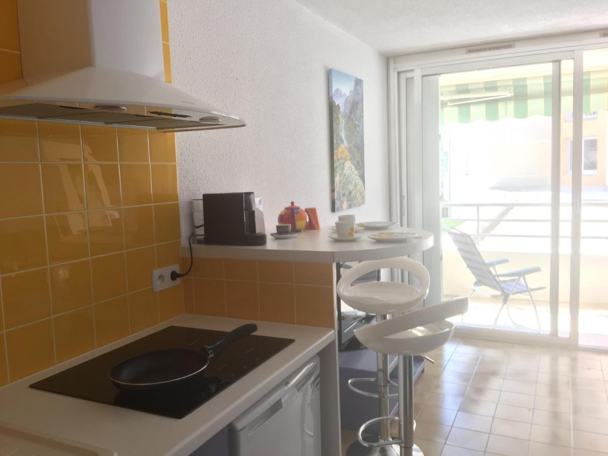 Studio 127, Vue Mer Et Piscine, Port Santa Lucia แซ็งต์-ราฟาเอล ภายนอก รูปภาพ